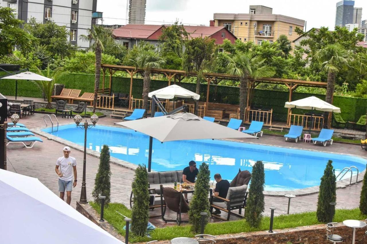 Hotel Genatsvale Batumi Exterior foto